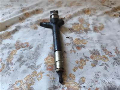 Toyota RAV4 (XA30) 2.2 D-4D porlasztó 236700R020