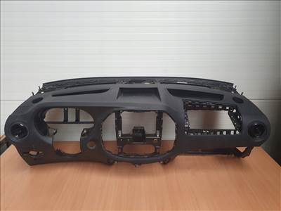 Mercedes W447 Vito-Viano műszerfal fekete a44768004879j72