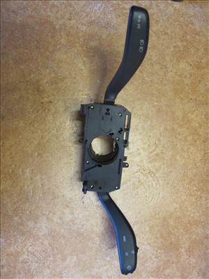 Polo IV, Transporter T5, Ibiza III,Cordoba II kormánykapcsoló bajuszkapcsoló 