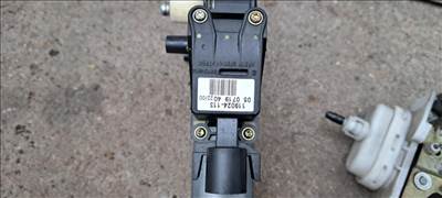 Audi A3 (8L) jobb első ablakemelő motor 