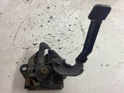 MAZDA MPV Motorháztető Zárszerkezet