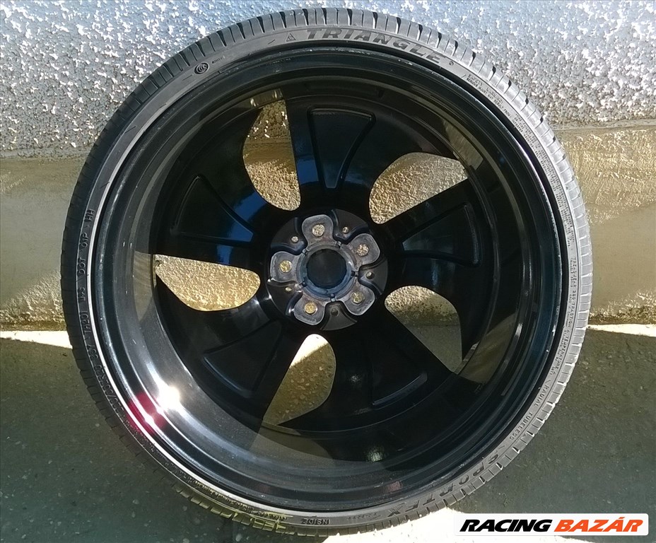 Eladó 4db 20-as 5x112-es BMW i8 Magnézium felni 225/30ZR20 nyári gumival  4. kép
