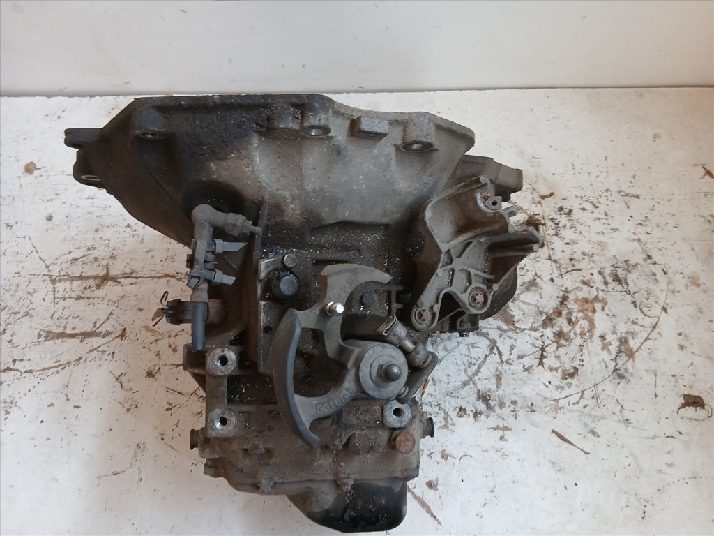 Opel Zafira B 1.6 Benzin Váltó  A16xer 5 sebességes 2. kép