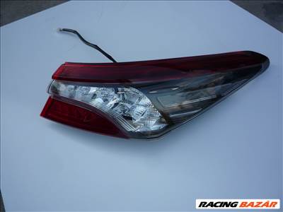 Toyota Camry XV70 hátsó lámpa eladó!