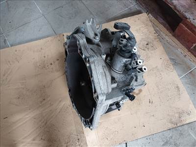 Opel Astra K 1.6 CDTI Váltó M32 8002 , 