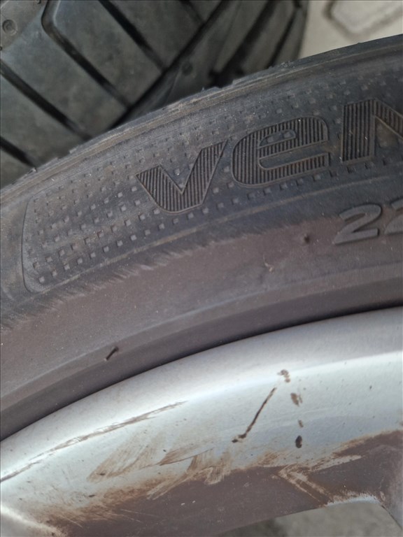 Golf 6 5x112 gyári alufelni, rajta 225/45 használt Hankook nyári gumi (26196) 20. kép