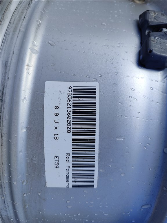  Porsche Panamera 5x130 lyukosztású 8JJ 18" használt (gyári felni) alufelni 2. kép