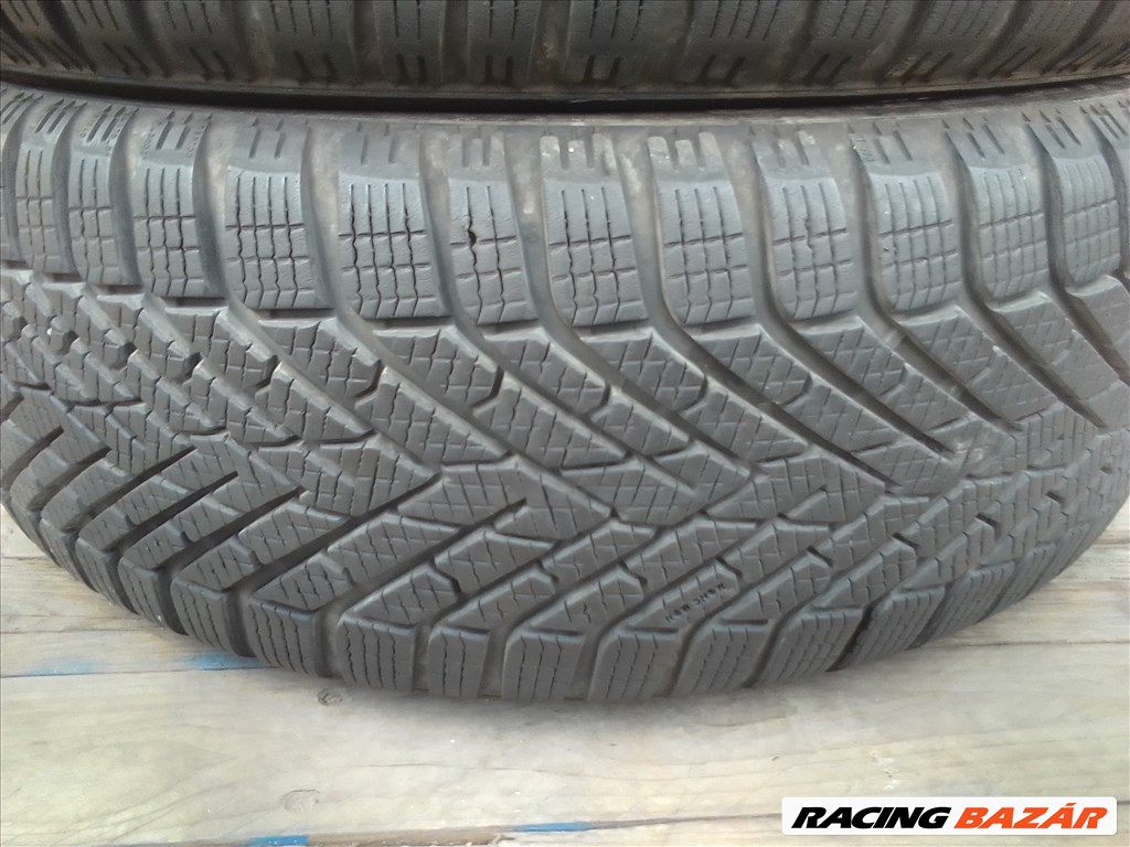  205/55R16 Pirelli/Falken újszerű téli gumik 3. kép