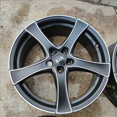 5x114,3 18 Mazda,Toyota,Kia,Hyundai polír alufelni 170000ft a 4db/56/