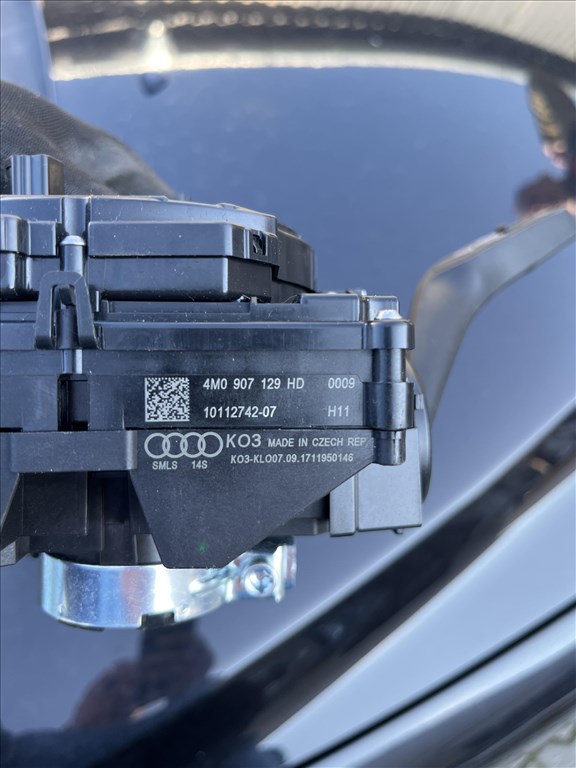 Audi A4 (B9 - 8W) bajuszkapcsoló  4m0907129hd 4. kép
