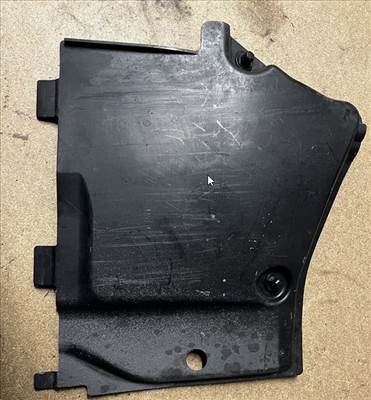 Audi A5 (B9 - 8W), Audi A4 (B9 - 8W) alváz burkolat 8w0825201 8W0825201