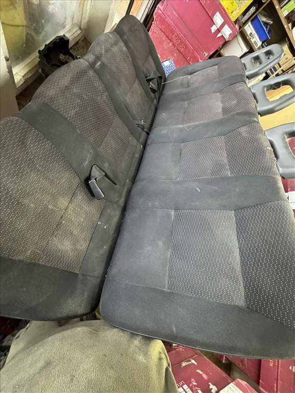Citroen, Peugeot, Fiat hátsó üléssor 3. kép