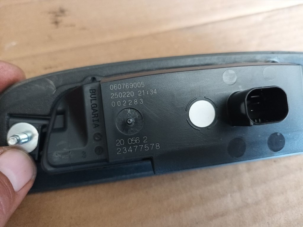 Opel Crossland X Csomagtérajtó Kapcsoló 7582 , 060769005 3. kép