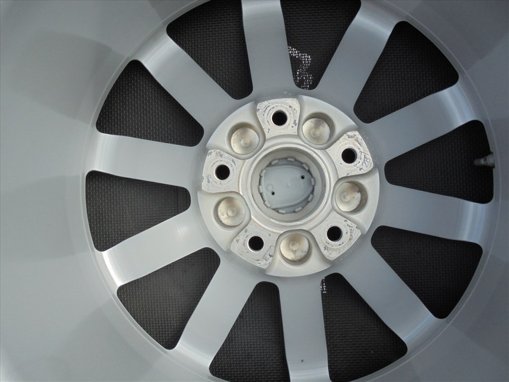  Porsche 19-es szenzoros gyári alufelni mint az új eladó 7. kép