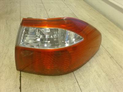 MAZDA 626 97.08-00.07 Jobb külső hátsó lámpa