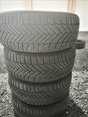  215/5516" újszerű Michelin téli gumi gumi