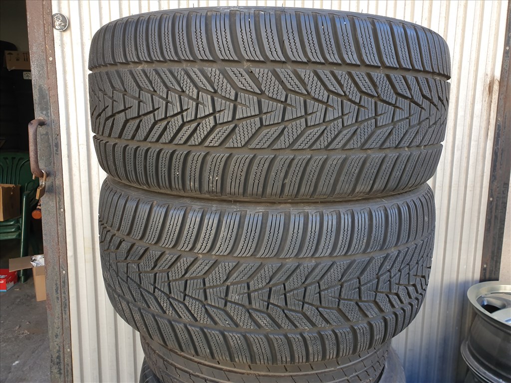  255/35 21 Hankook Winter I'cept EVO3 1. kép