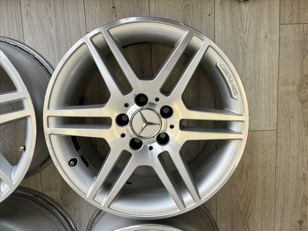 Mercedes gyári AMG 7.5/8.5x17 kétszéles alufelni garnitúra 4. kép