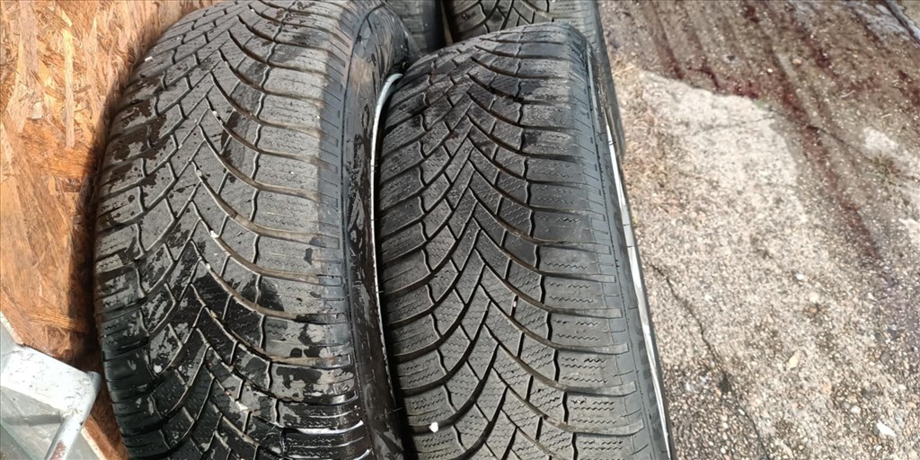  5x112 lyukosztású 16" használt MAM alufelni, rajta 205/55 használt Bridgestone téli gumi gumi  2. kép