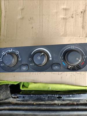 Mitsubishi Pajero klíma panel 