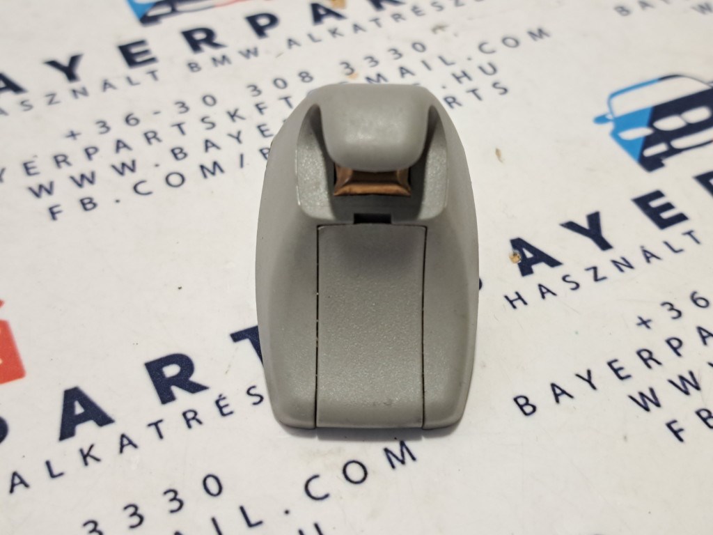 BMW E81 E82 E87 F45 F46 E92 F30 F31 F34 F35 F80 F32 F36 F82 E60 F10 F06 F13 F01X1 X3 X4 X5 X6 sedan touring szürke napellenzõ rögzítõ tartó fül konzol tetõkárpit 3. kép