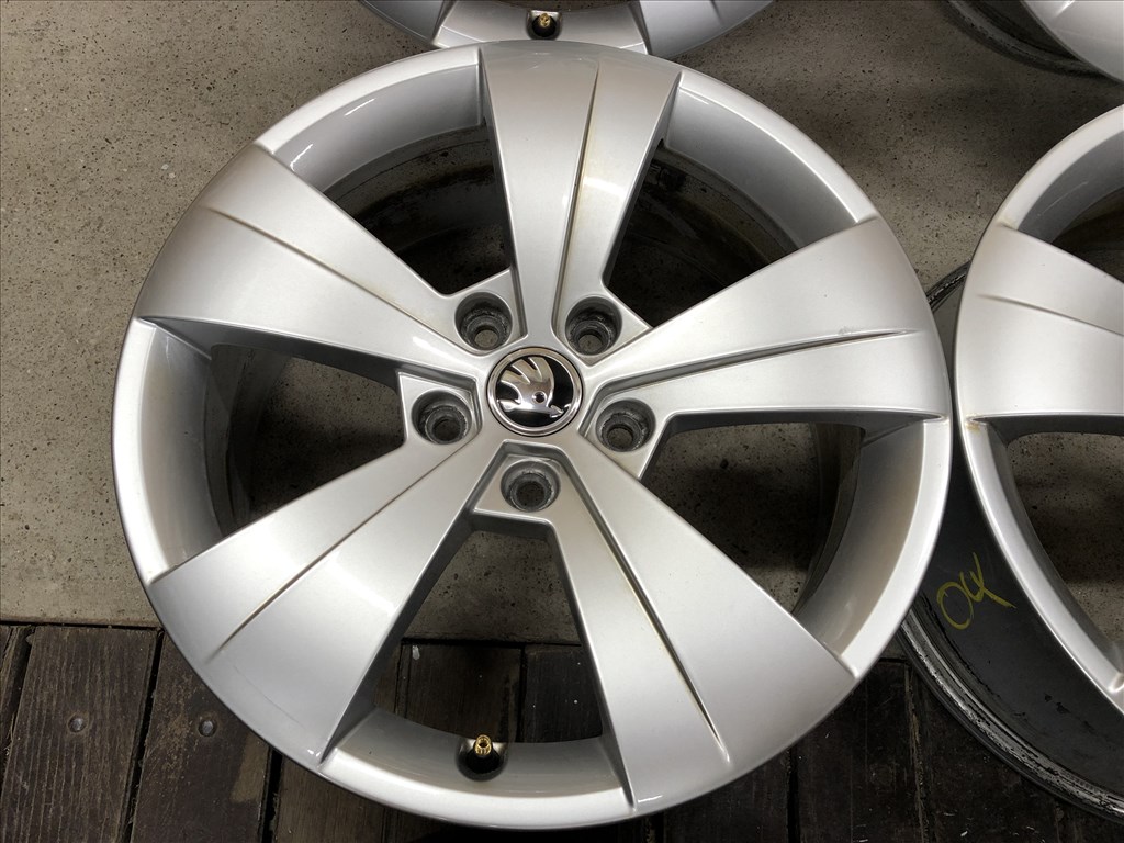 17 colos gyári Skoda Octavia alufelni 17 col 5x112 8. kép