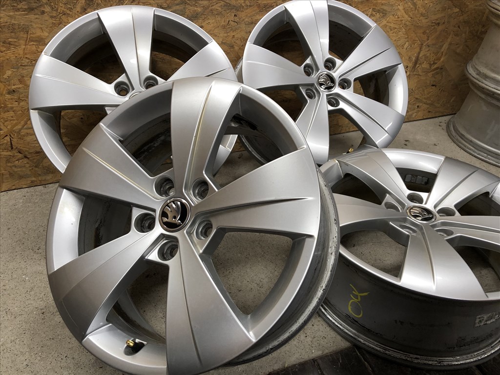 17 colos gyári Skoda Octavia alufelni 17 col 5x112 10. kép