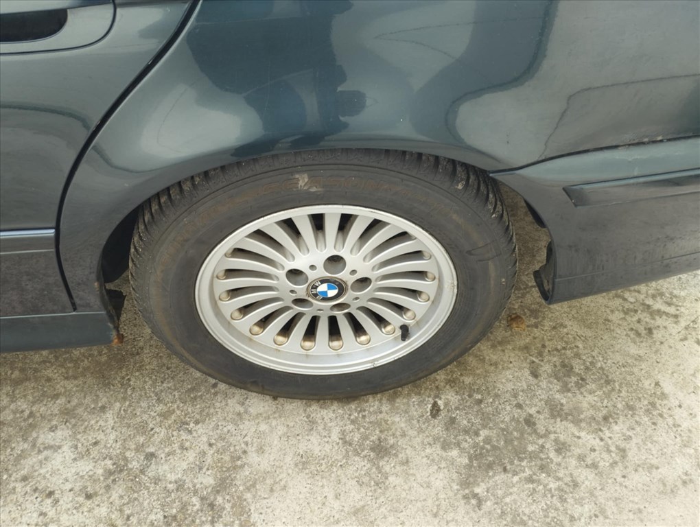  5x120 lyukosztású 16" használt (gyári felni) alufelni, rajta 225/55 használt Falken téli gumi gumi  1. kép