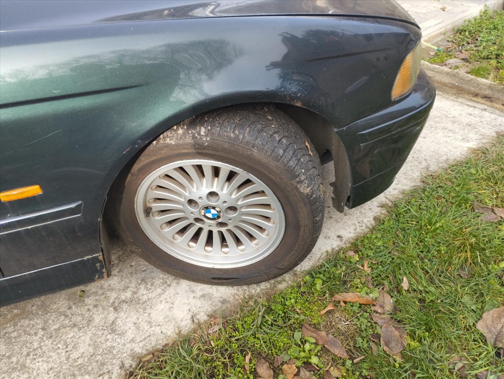  5x120 lyukosztású 16" használt (gyári felni) alufelni, rajta 225/55 használt Falken téli gumi gumi  5. kép