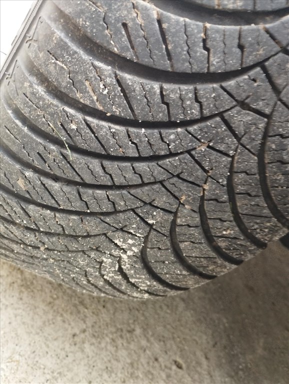  5x120 lyukosztású 16" használt (gyári felni) alufelni, rajta 225/55 használt Falken téli gumi gumi  8. kép