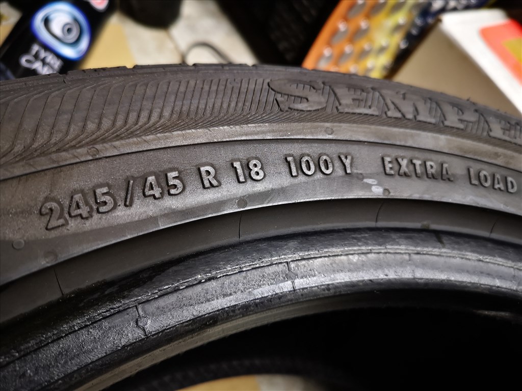  245/4518" használt Semperit nyári gumi gumi 2. kép