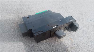 Volvo 8673187 S60 S80 V70 XC70 ablakemelő kapcsoló 