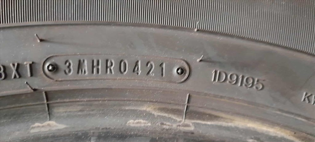  265/60R18 használt Dunlop AT25 négyévszakos gumi  4. kép