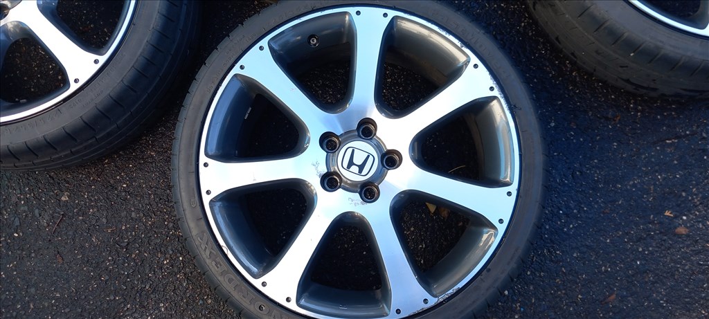Gyári Honda 19-es alufelni 5x114.3  2. kép