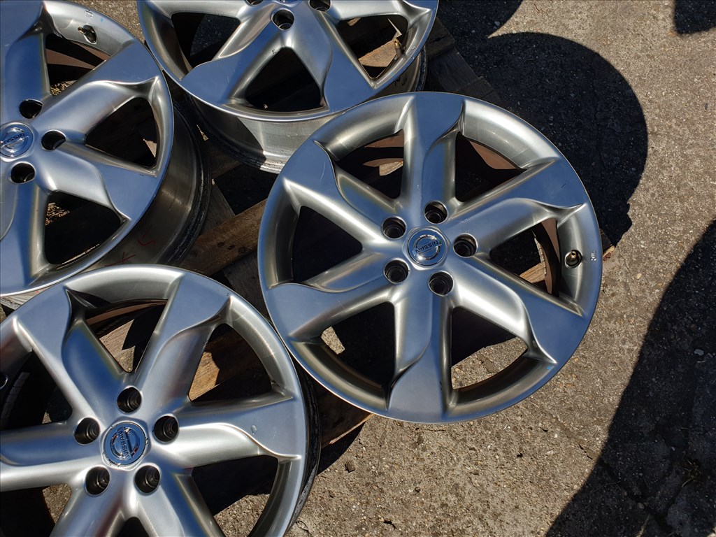 18" 5x114,3 Nissan 4. kép