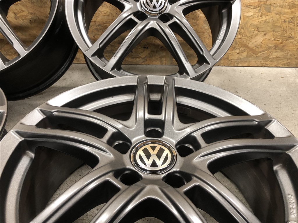 18 colos alufelni Mercedes, VW, Audi, Seat, Skoda, Bmw 18 col 5x112 17. kép
