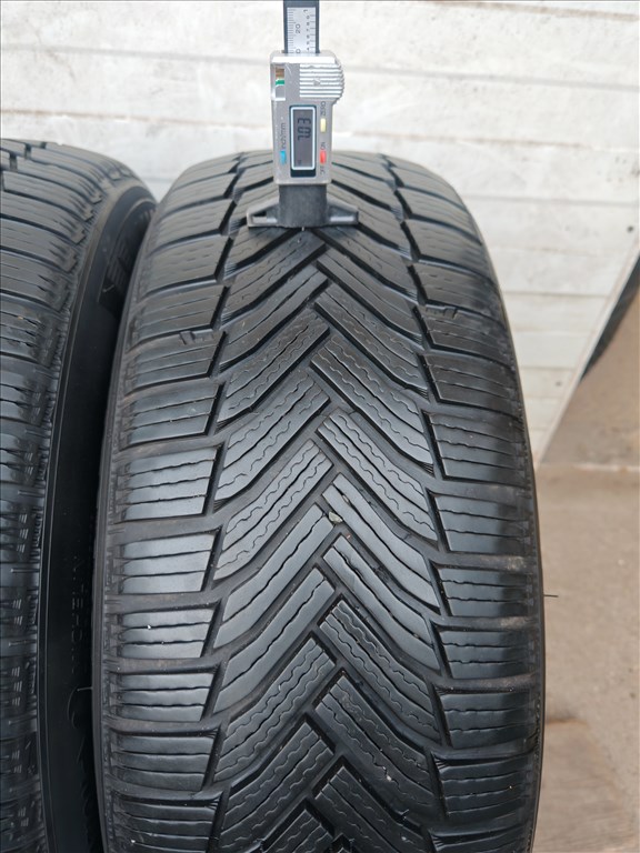  225/5517" újszerű Michelin téli gumi gumi 1. kép