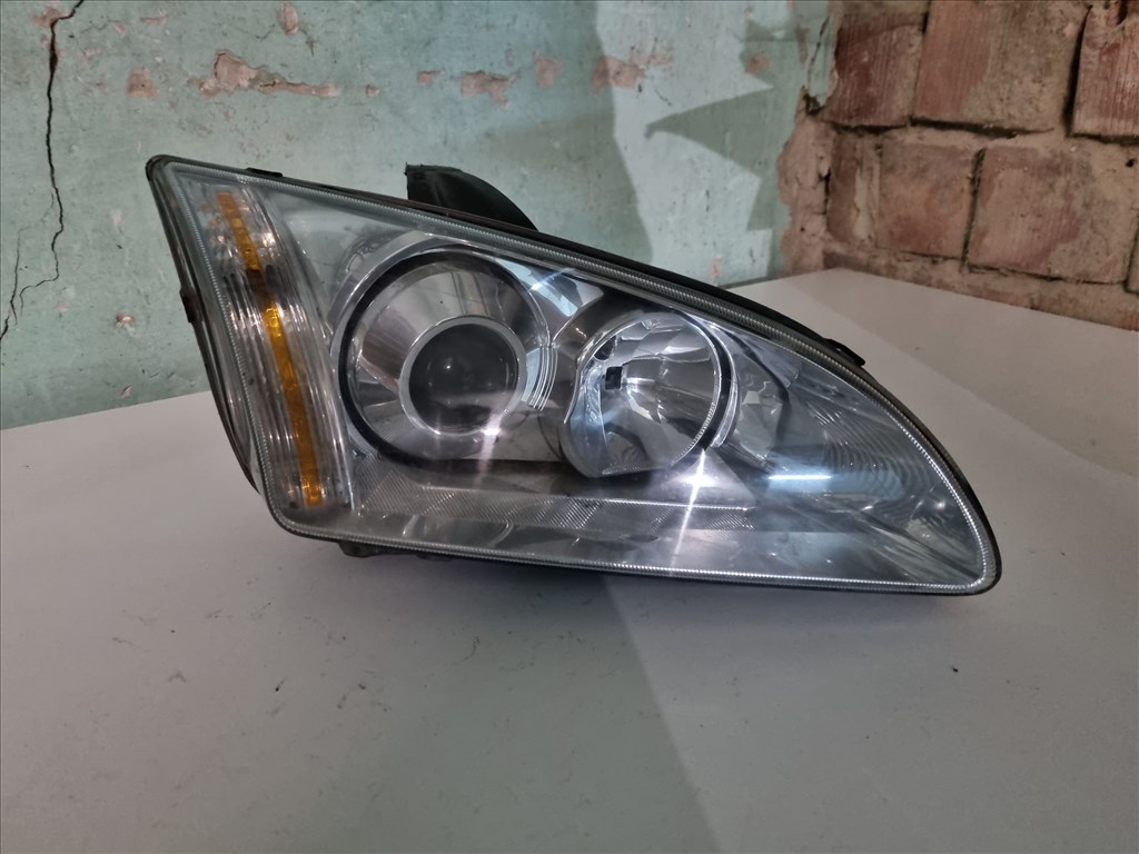 Ford Focus Jobb első xenon fényszóró 4M51-13W029-EE 1. kép