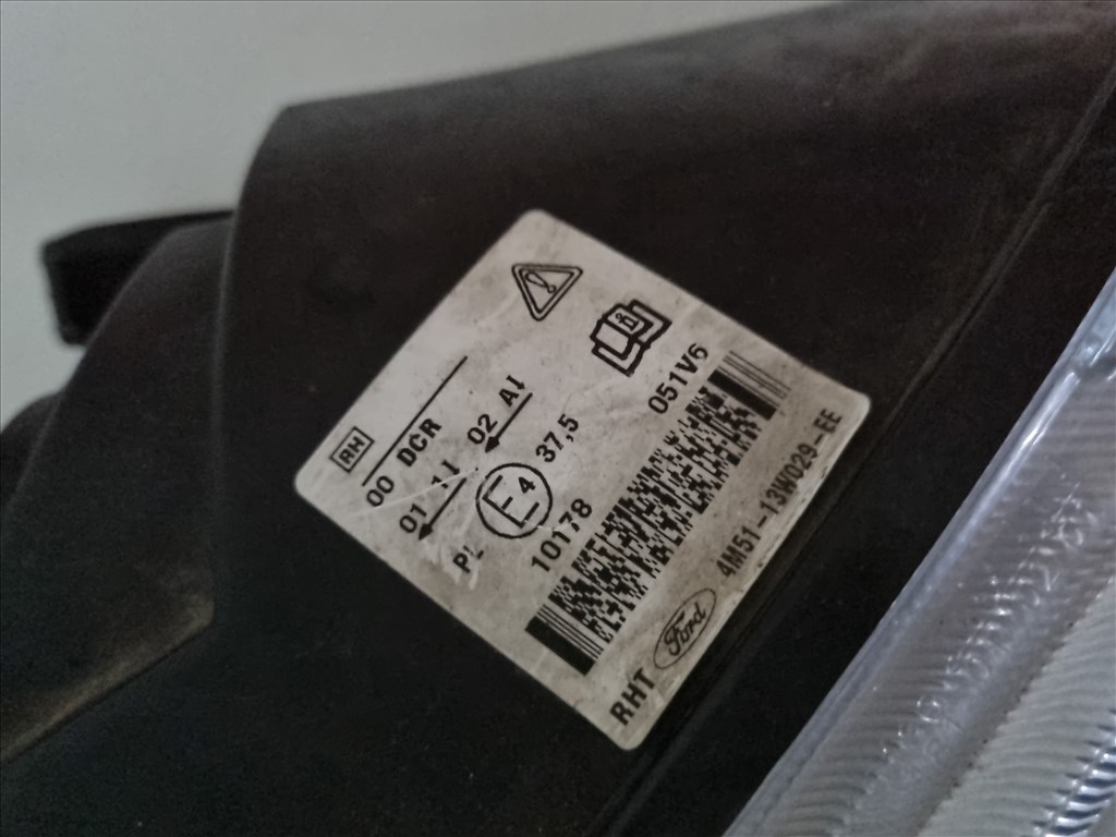 Ford Focus Jobb első xenon fényszóró 4M51-13W029-EE 2. kép