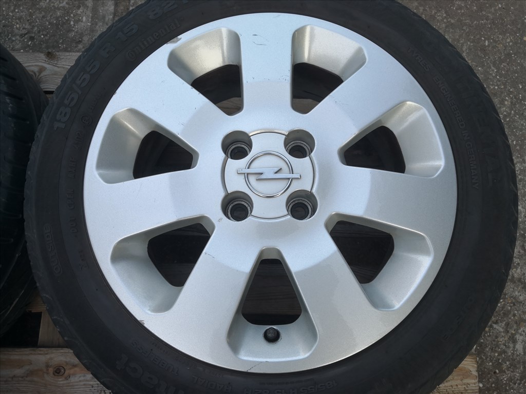 Opel 15-ös gyári alufelnik 4x100-as 1. kép