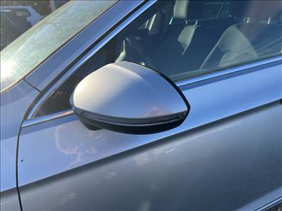 Volkswagen Passat B8 bal oldali visszapillantó tükör LA7W