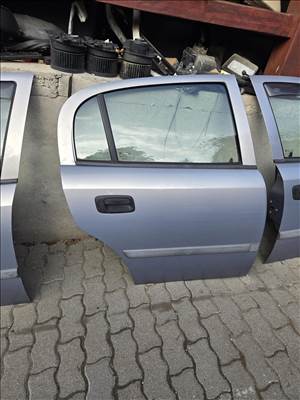 Opel Astra G Jobb hátso komplett ajtó z151 es szinkoddal 