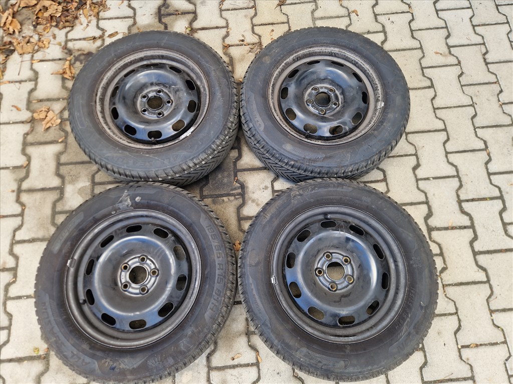  VW Golf 4, Bora 5x100 15" lemezfelni 195/65 újszerű Sebring négyévszakos gumival (25894) 1. kép