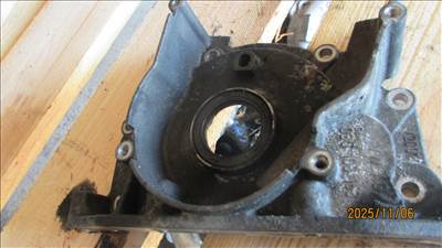 Audi A4 (B8 - 8K) 2.0 TDI quattro főtengely szimmeringház, jeladó 03g103153b