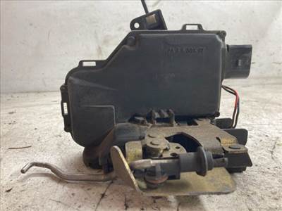 AUDI A6 C5 Jobb első Ajtózár