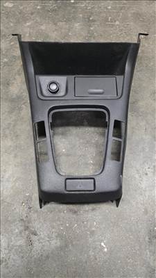 BMW 318tds compact középkonzol 8146335