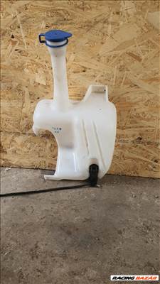 2016 Ford Ecosport Ablakmosó tartály 