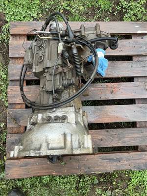 Daihatsu Terios (J1) váltó-kuplung (hibátlan)