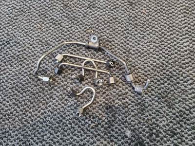 Hyundai i30 nagynyomású üzemanyagcső (motorkód: D4FC)