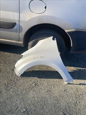 Toyota Yaris IV. Bal első sárvédő (2021-  )